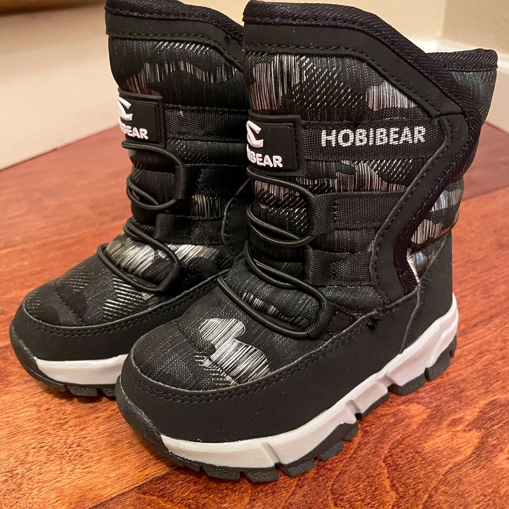 Brand New Toddler Winter Boots
